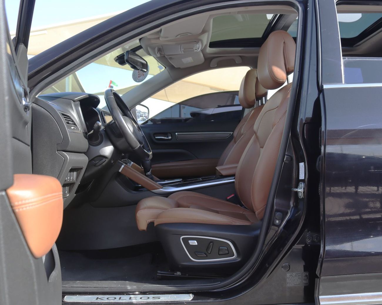 رينو كوليوس رينو كوليوس-2022- خليجى- فل أوبشن - بمحرك 2.5 -4WD - ممش قليل -بحاله ممتازه