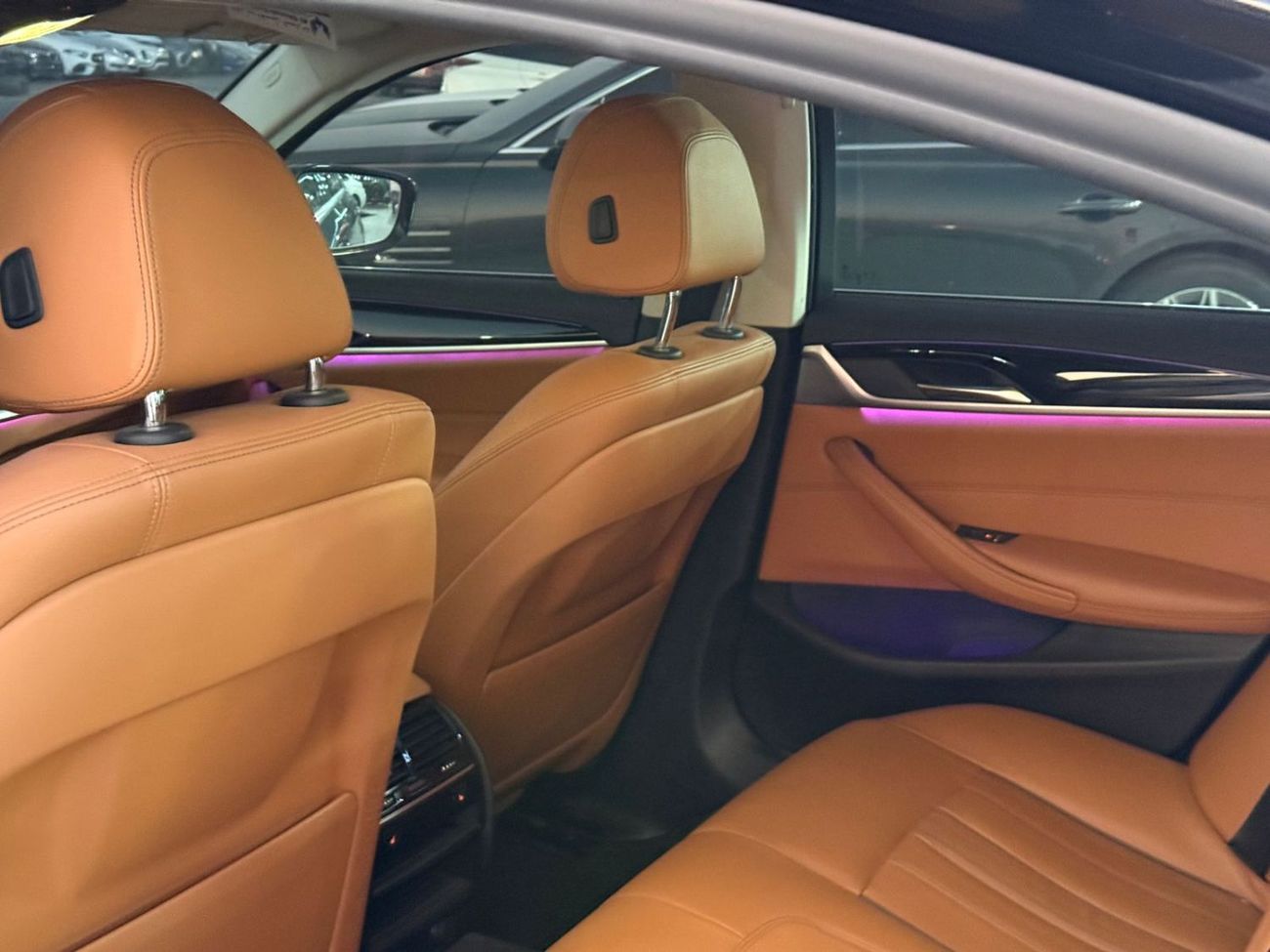 BMW 530i Exclusive Luxury 2.0L