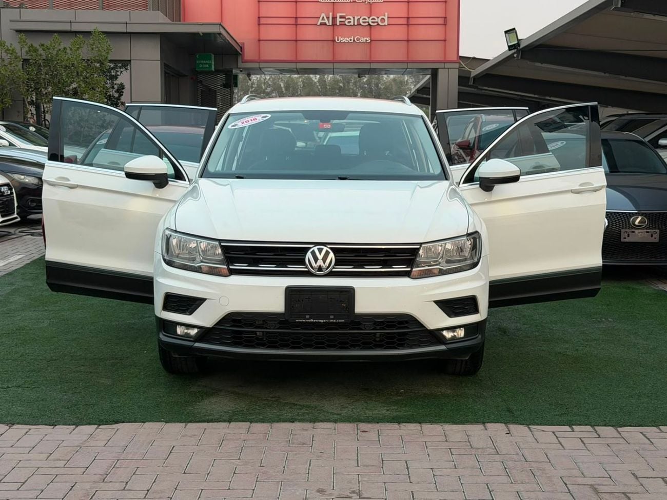Volkswagen Tiguan SE First Owner, Two Original Keys