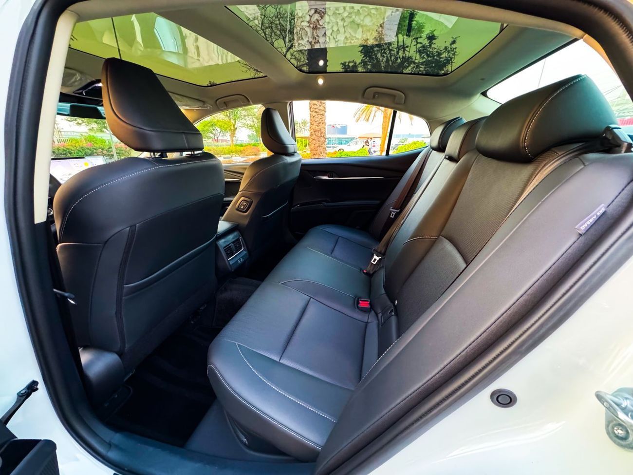 تويوتا كامري Limited 2.5L Hybrid