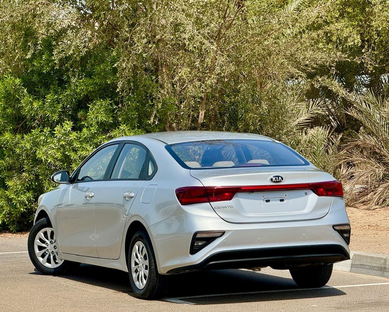 Kia Cerato LX 560/-Monthly l GCC I GPS , Camera l Accident Free