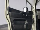 تويوتا هاياس High-roof passenger Van DSL 2.8L Diesel Engine Automatic Gear 2WD 11 Deats 5 Doors