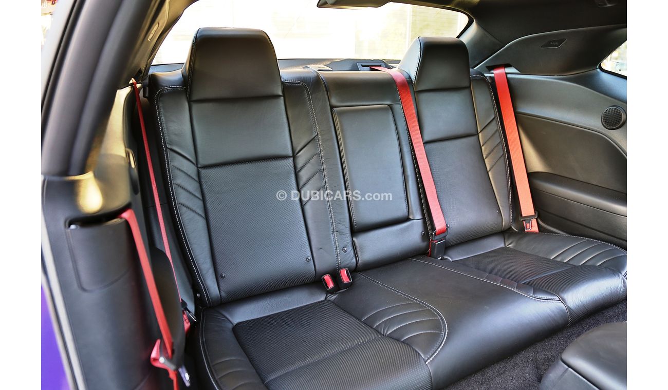 Dodge Challenger SRT Hellcat Supercharged