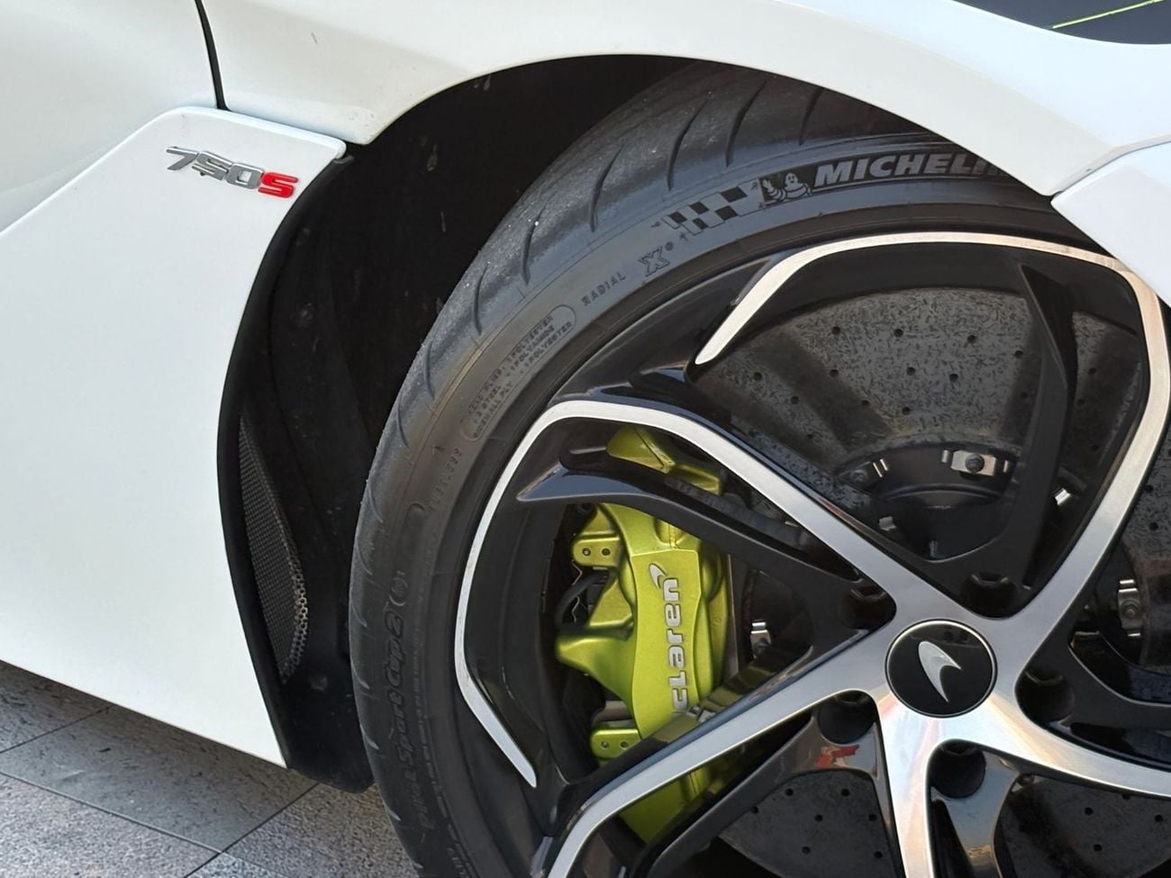 McLaren 750S Spider AED 27,999 P.M | MCLAREN 750S SPIDER MSO | 4.0L TWIN TURBO V8 | WARRANTY &amp; SERVICE PLAN | GCC SP