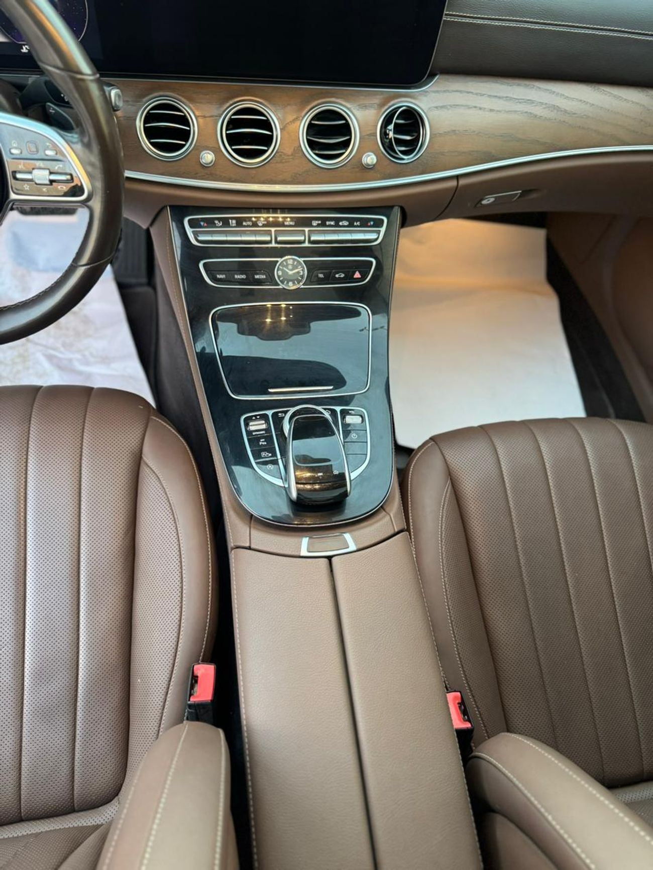 Mercedes-Benz E300 MERCEDES AMG E300 KIT 63 2019