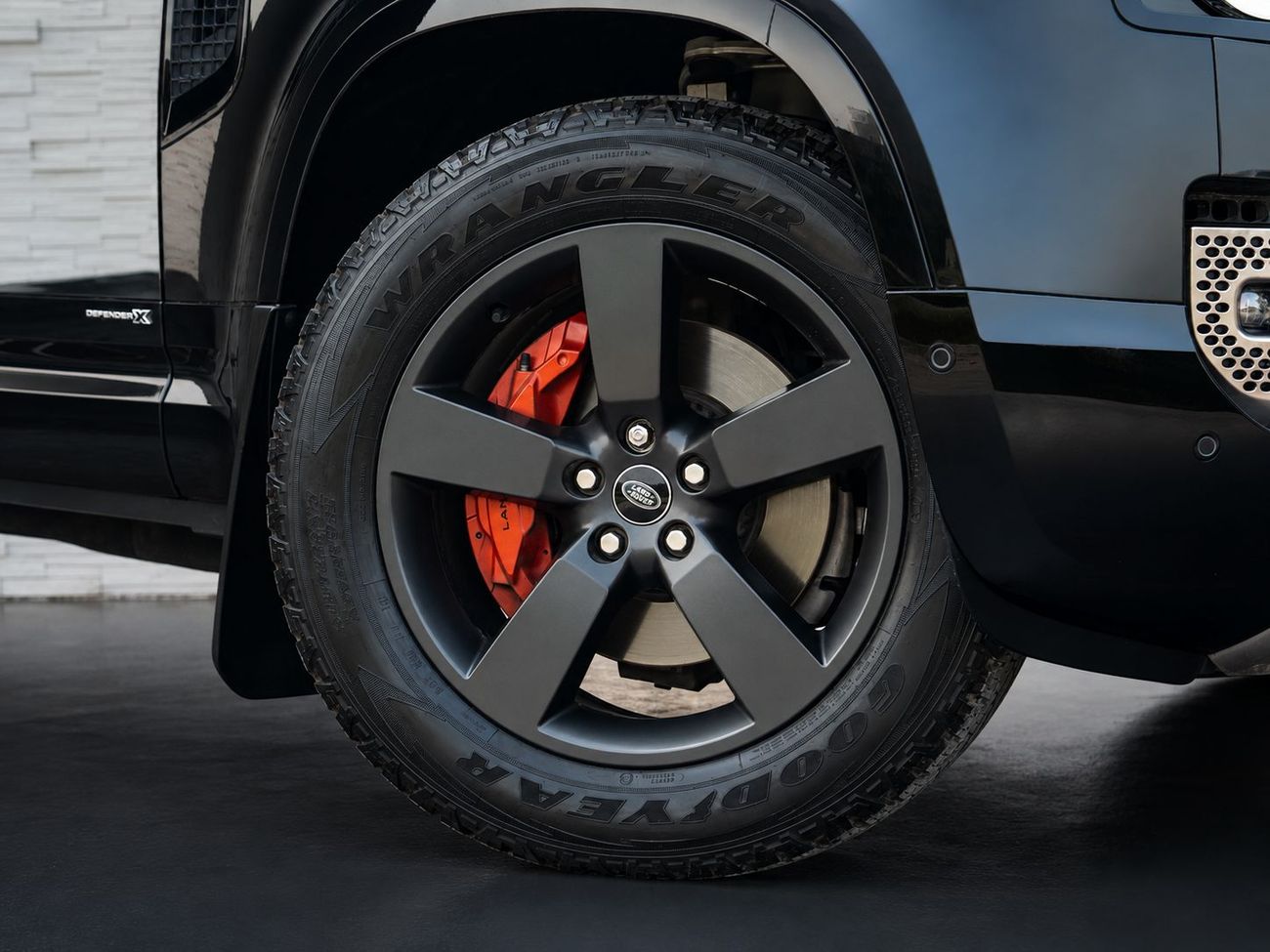 لاند روفر ديفندر 90 X P400 3.0L