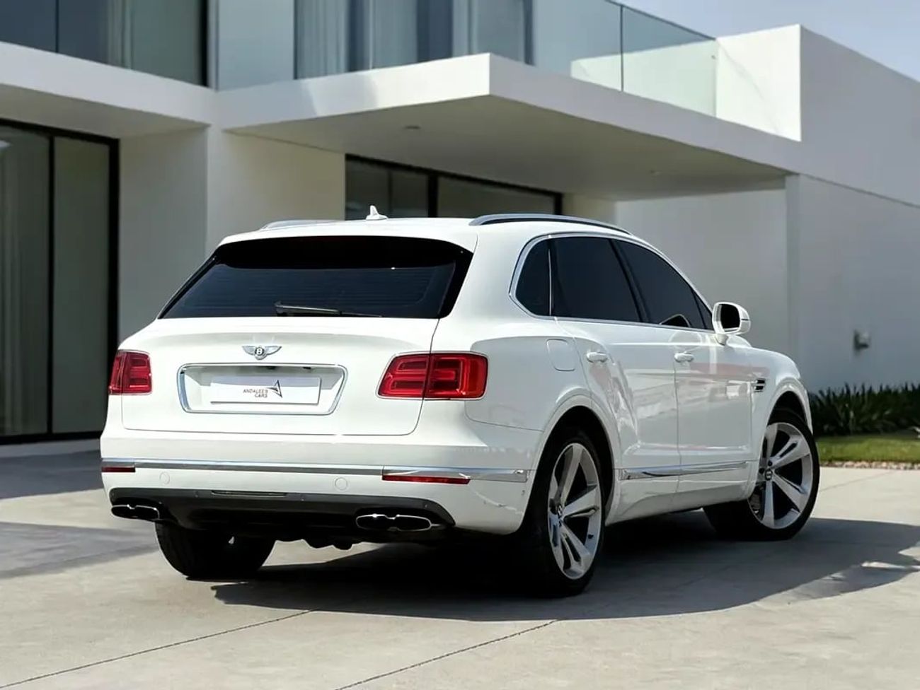 بنتلي بينتايجا EID SALE | 1 YEAR FREE WARRANTY |  AED 4,640 P.M | 0% DOWN PAYMENT | BENTLEY BENTAYGA | 4.0L V8 | 20