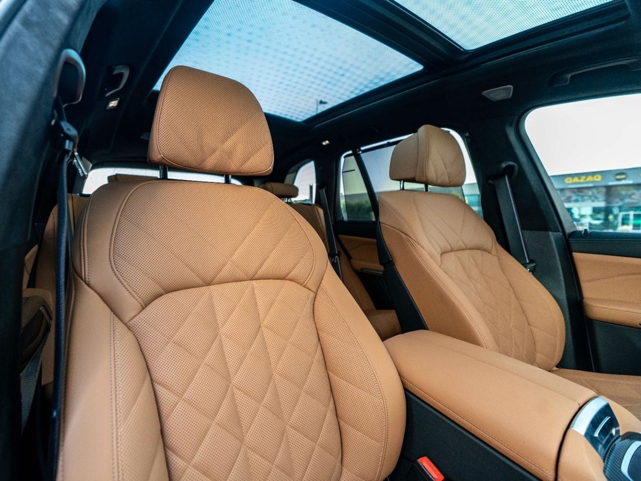 بي أم دبليو X5 M60i xDrive