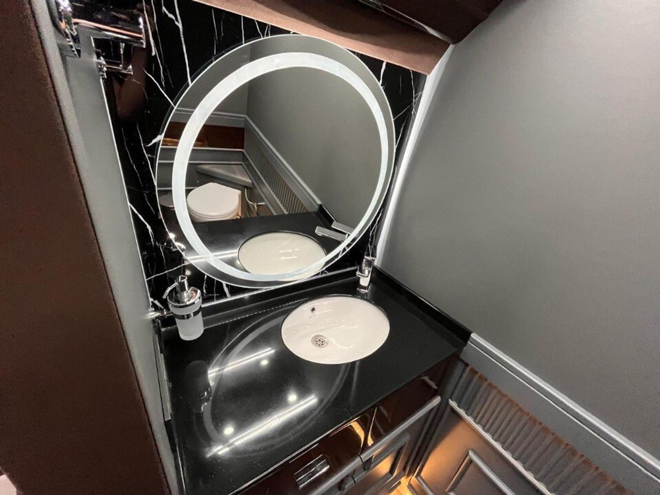 مرسيدس بنز سبرينتر 2024 VVIP MERCEDES SPRINTER with Extra AC, VB Rear Air Suspension and Toilet with Warranty