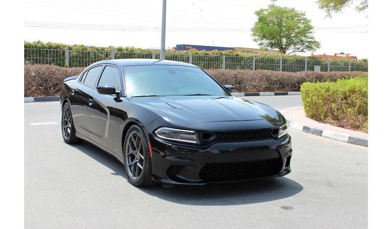 Dodge Charger 2018/ V6 / GCC / Full service history and warranty up to 2023 or 100k k.m