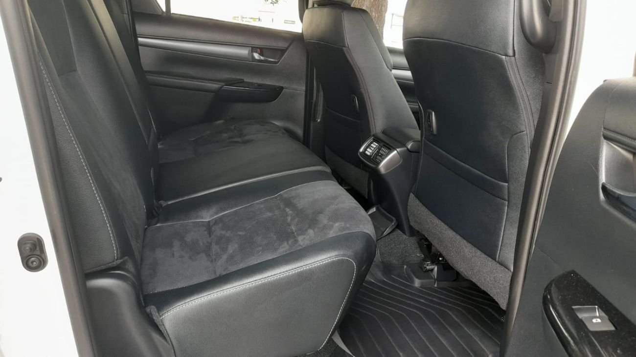 Toyota Hilux GR Sport 2.8L Right-Hand drive Sport 2.8L