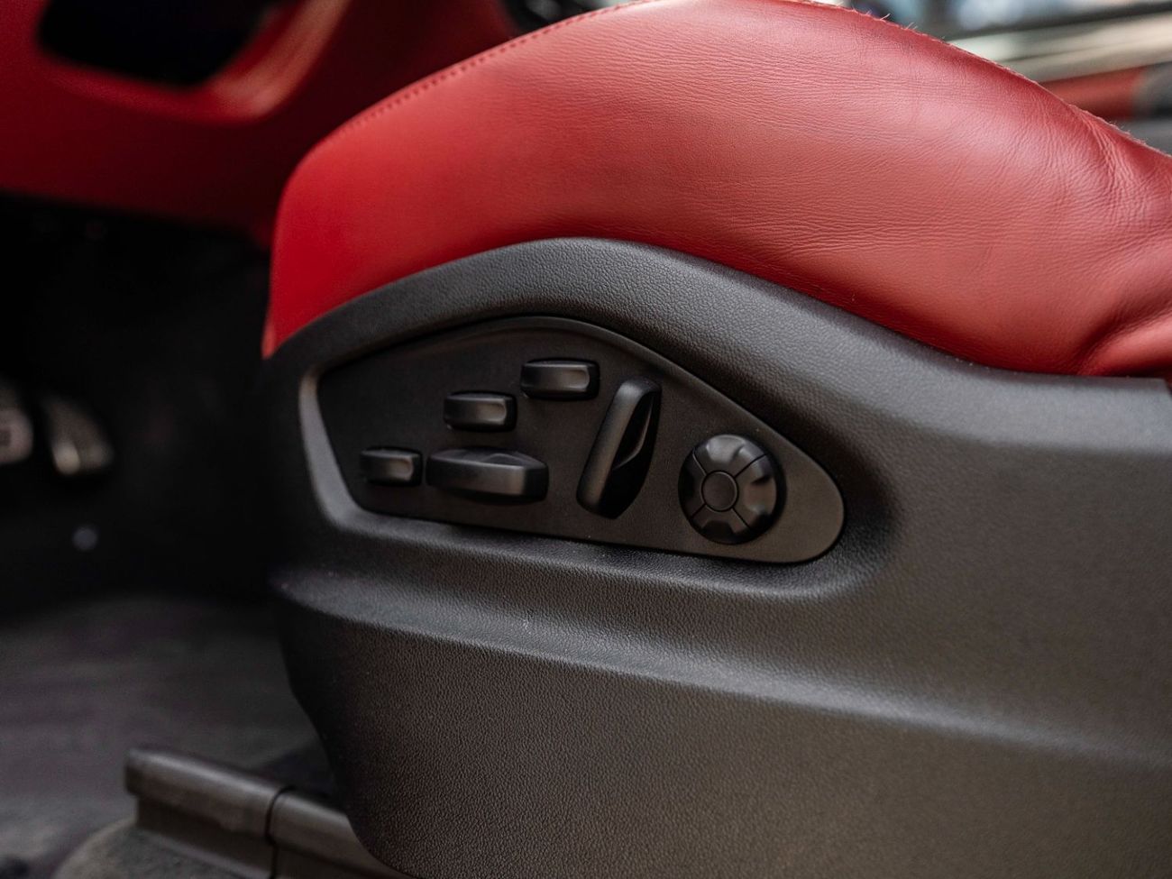 بورش كايان GTS Coupe