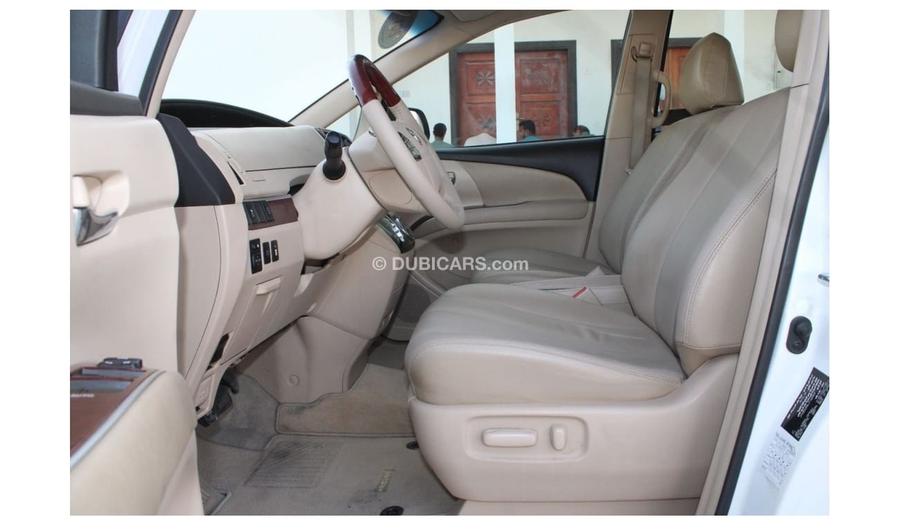 Toyota Previa SE SE Toyota Previa 2018 GCC in excellent condition, full option, without accidents