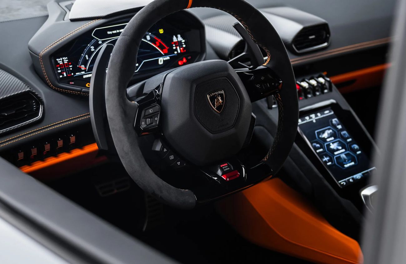 Lamborghini Huracan 5.2L V10 Naturally Aspirated Engine