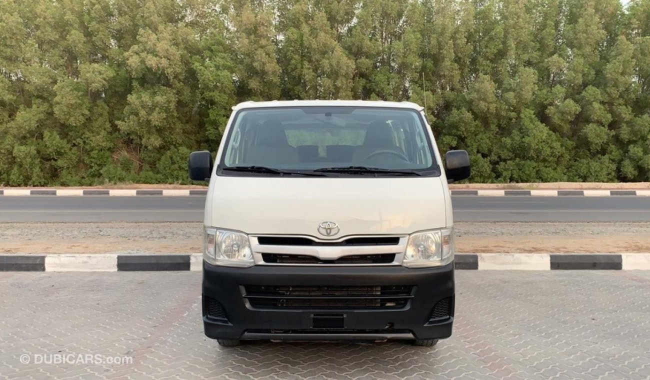 تويوتا هاياس Toyota Hiace 2013 14 Seats Ref# 486