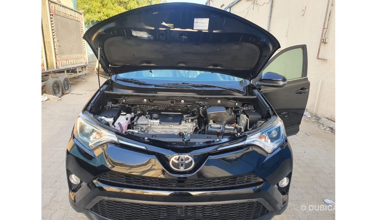 Toyota RAV4 XLE US Specs, very clean