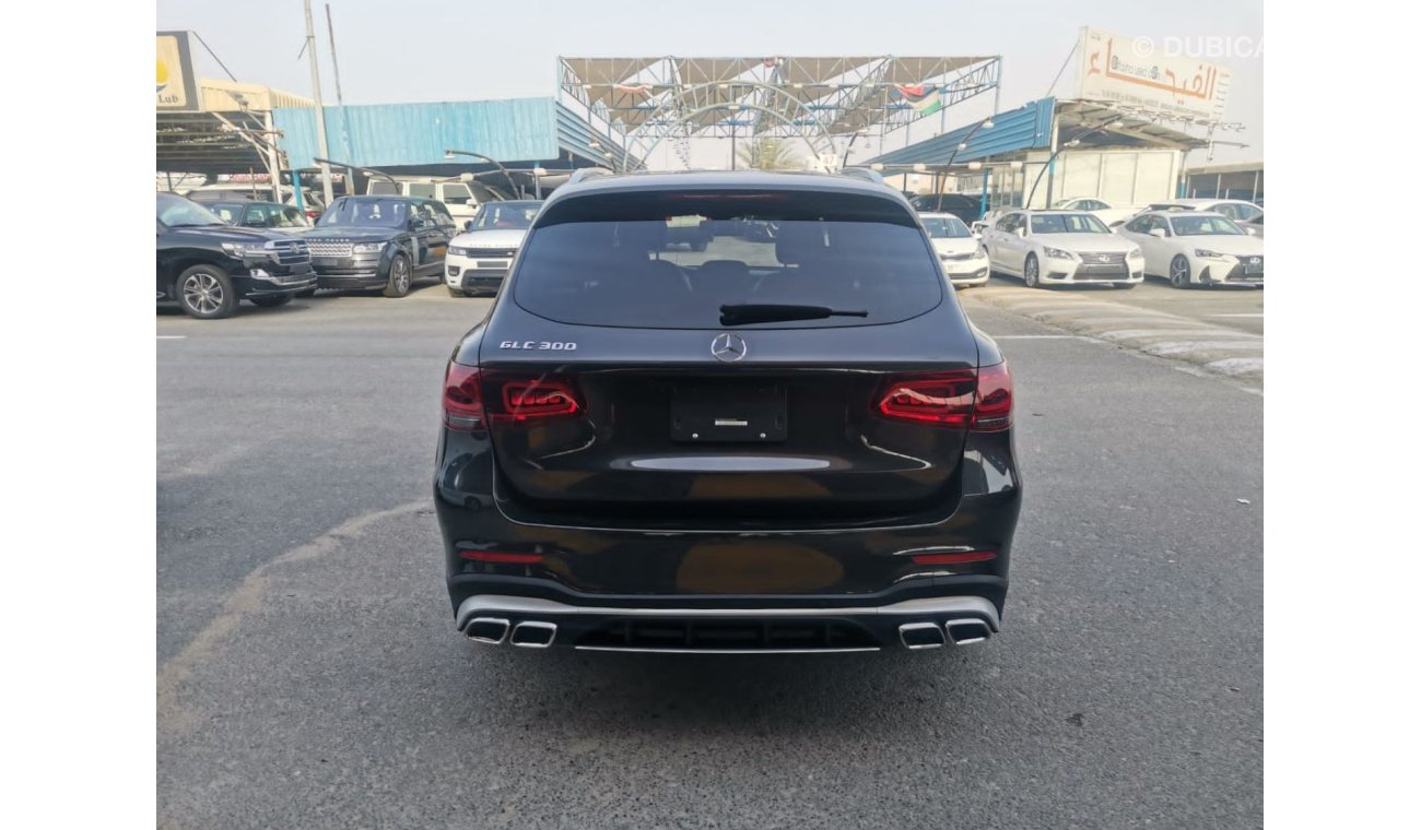 مرسيدس بنز GLC 300 بريميوم +