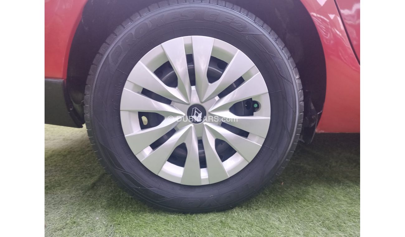 Renault Fluence Gulf model 2014, without accidents, FM radio, in excellent condition, you do not need any expenses