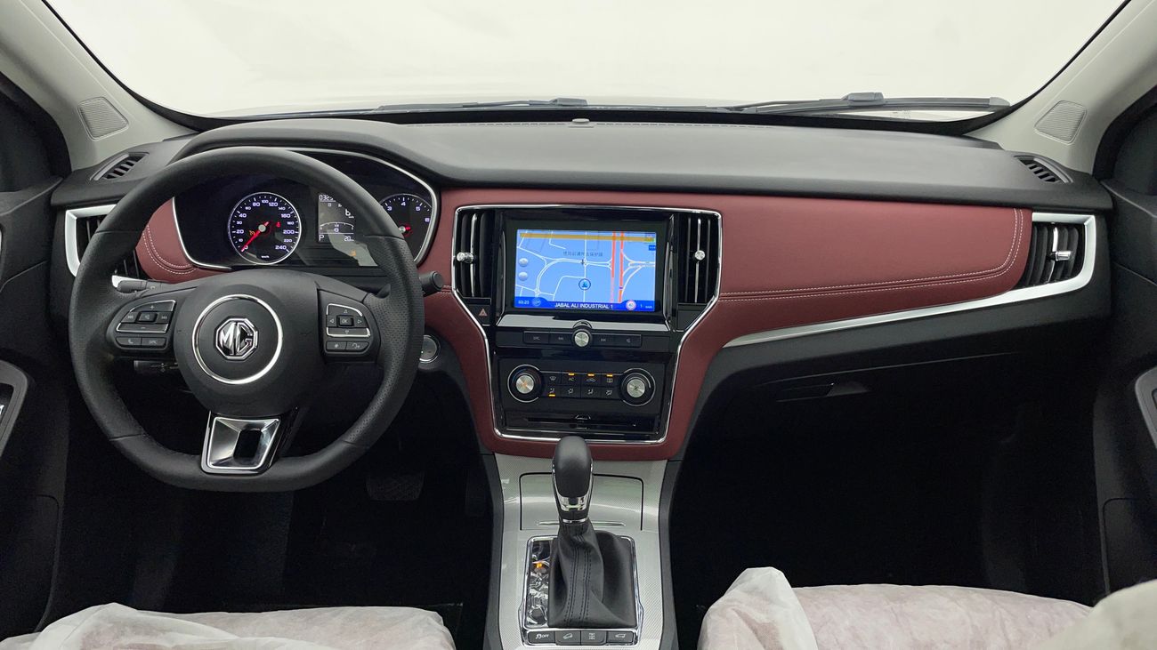 أم جي RX5 LUXURY 2 | بدون دفعة مقدمة | اختبار قيادة مجاني للمنزل