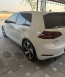 فولكس واجن جولف GTI