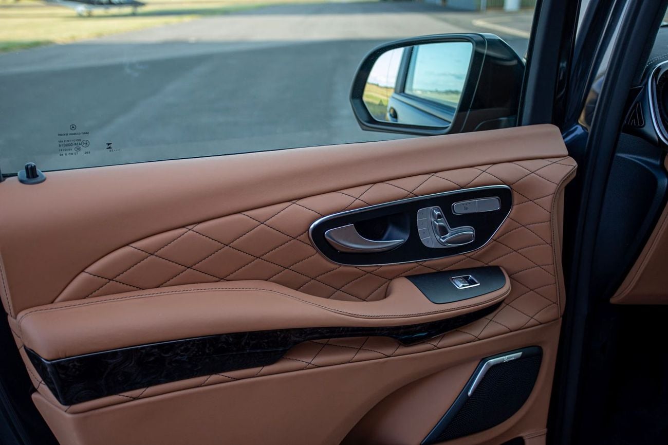 Mercedes Benz V300 Senzati® Jet Class® Oryx Edition® 6 Seat Saddle Brown Leather