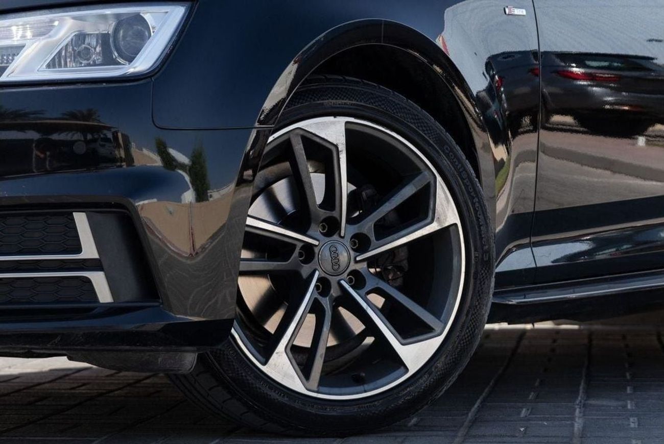 Audi A4 40 TFSI Design S-Line 2.0L