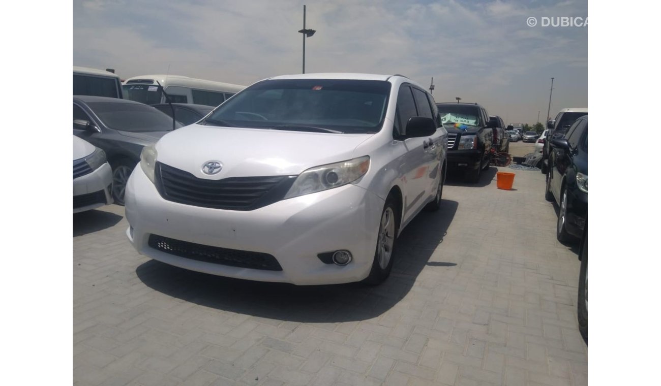 Toyota Sienna تويوتا سينا2015 وارد أمريكي بحالة نظيفة رقم2