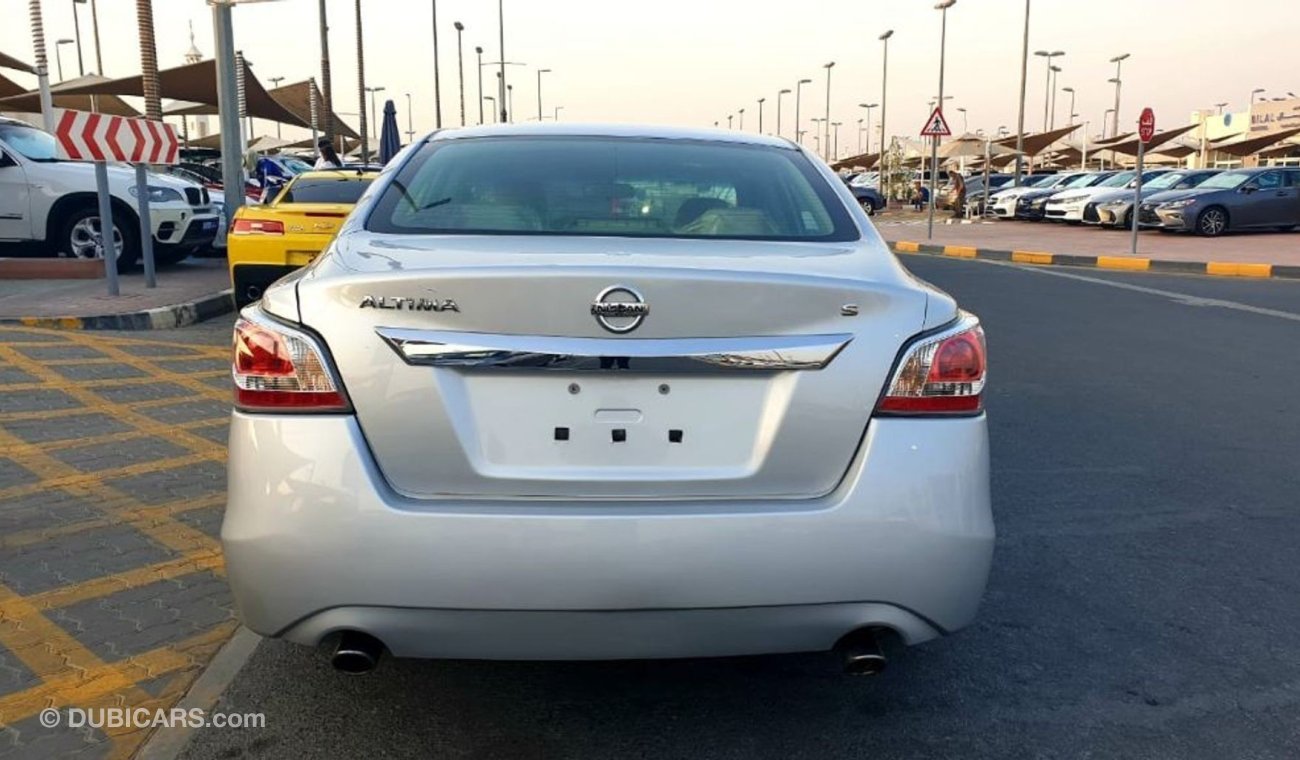 Nissan Altima American