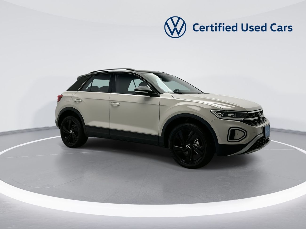 Volkswagen T-ROC Style 1.4L Style without Sunroof w/ Black Style (Ref#34595) / 27,100 AED SAVINGS from New Car