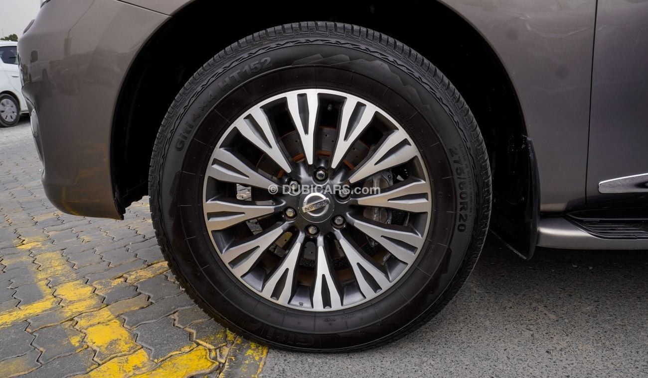 نيسان باترول LE V8 with Platinum body kit