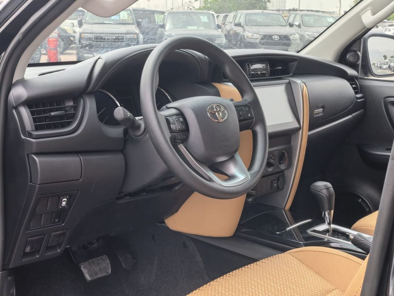 Toyota Fortuner EXR FORTUNER,2.7L,4X4,MANUAL AC,ROOF RACK,REAR VEIW CAMERA,17''AW,A/T,2026MY( FOR EXPORT ONLY)