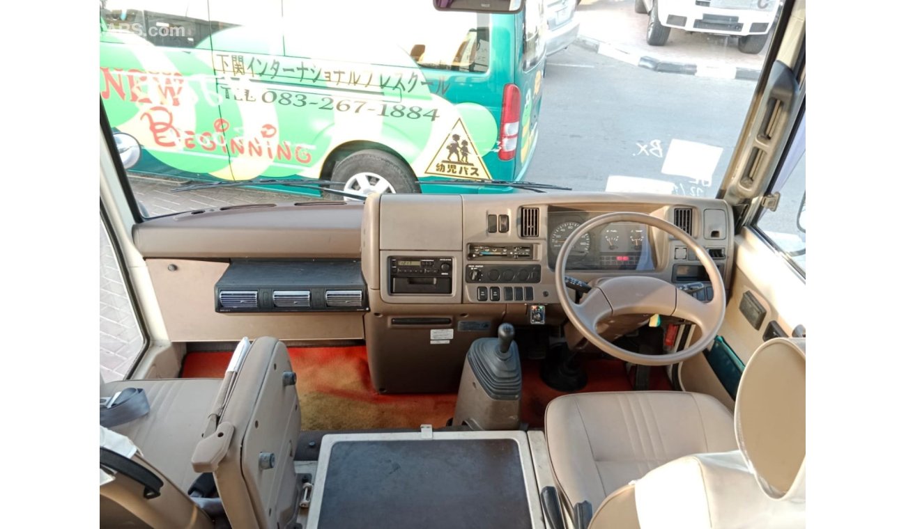 نيسان سيفيليان NISSAN  CIVILIAN BUS RIGHT HAND DRIVE (PM1213)