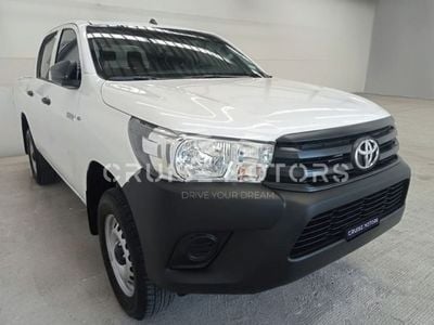 Toyota Hilux Double Cabin J - Manual - 2.4 L - diesel - SUV - 4x4 - 5 Seats - 4 Door