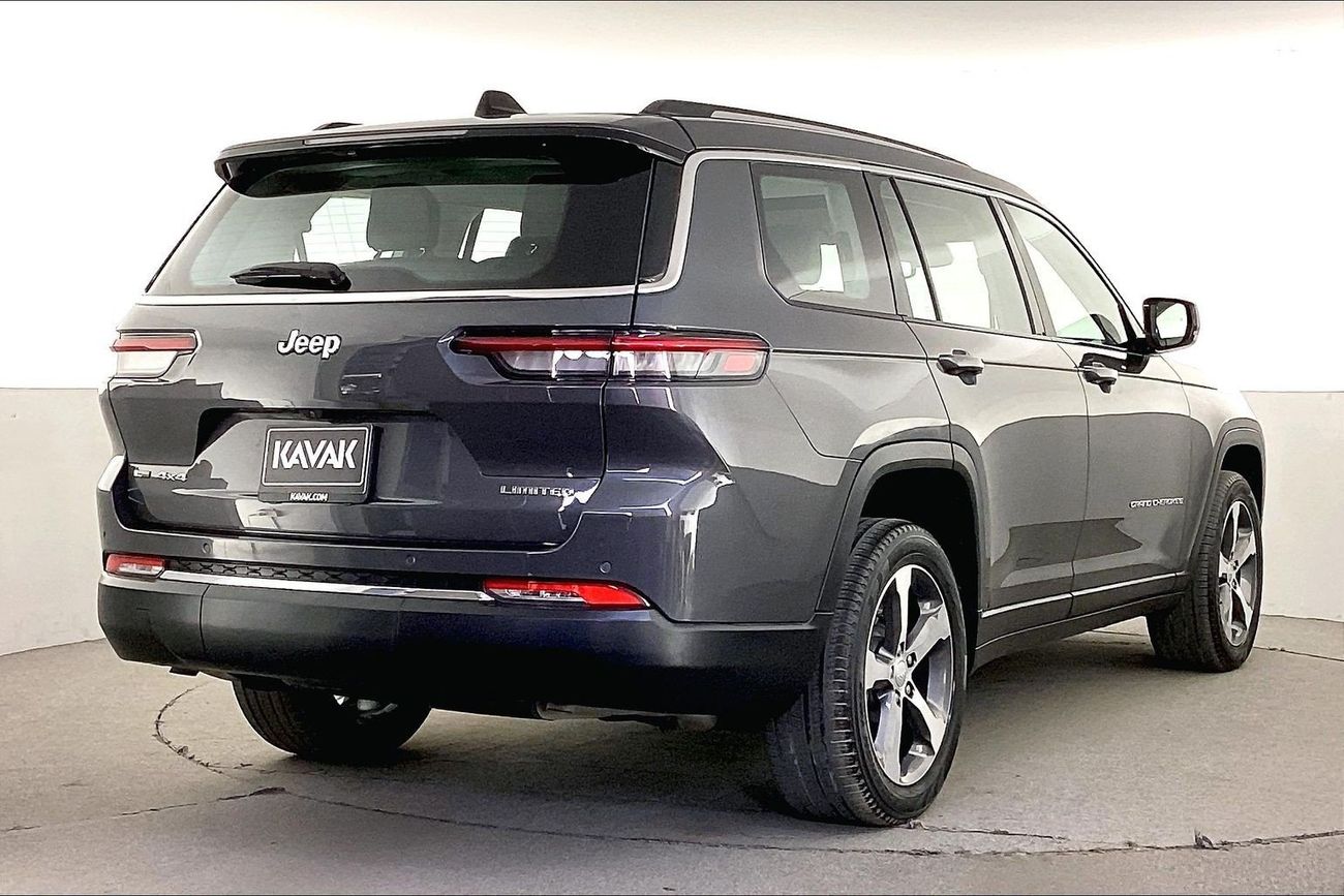 جيب شيروكي Limited | National Day Celebration | شامل الضمان | 0 ﺪﻔﻋﺓ ﺃﻮﻟﻯ