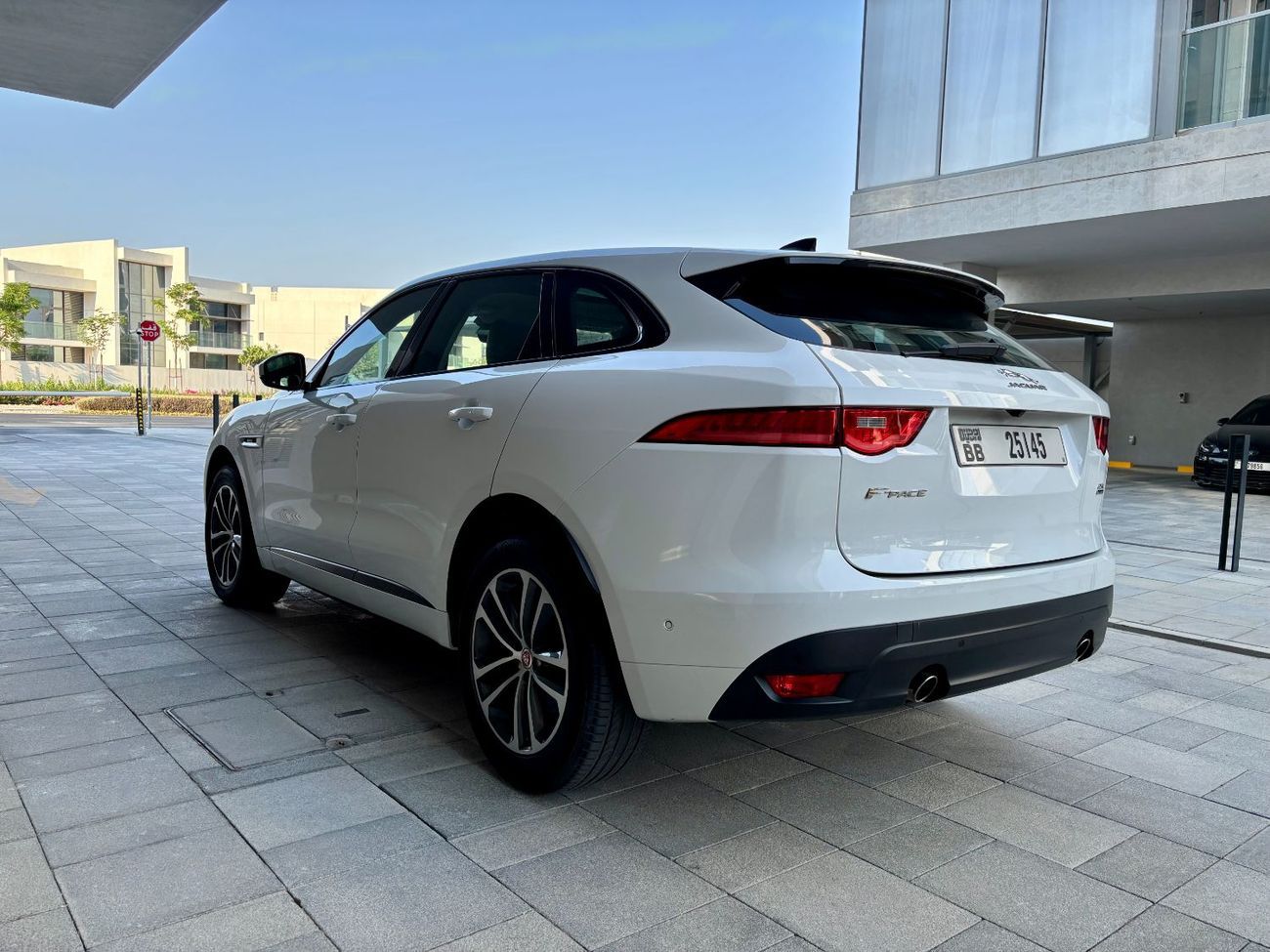 جاكوار F بيس Jaguar F-Pace R-Sport 3.0L V6 Supercharged – 2020 – GCC Specs