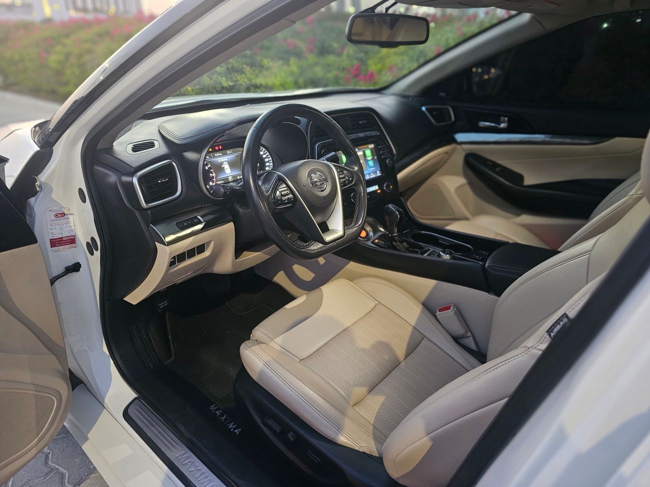 نيسان ماكسيما