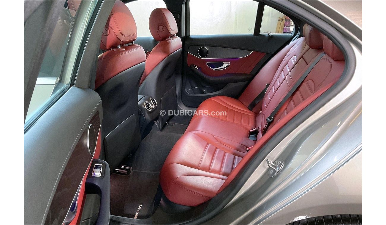 مرسيدس بنز C 200 Premium (AMG Line)