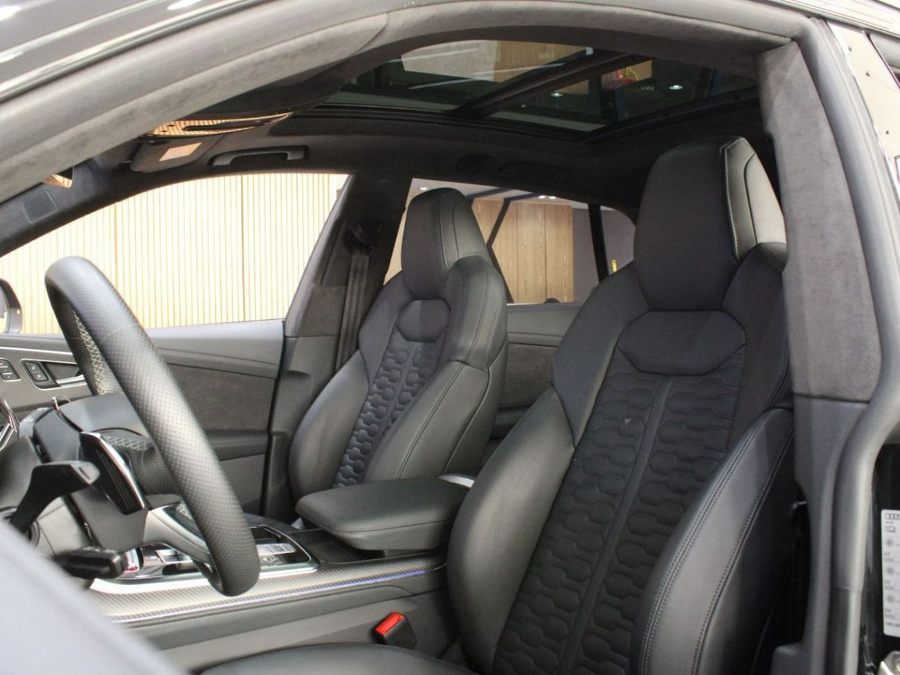 Audi RS Q8 TFSI quattro 4.0L