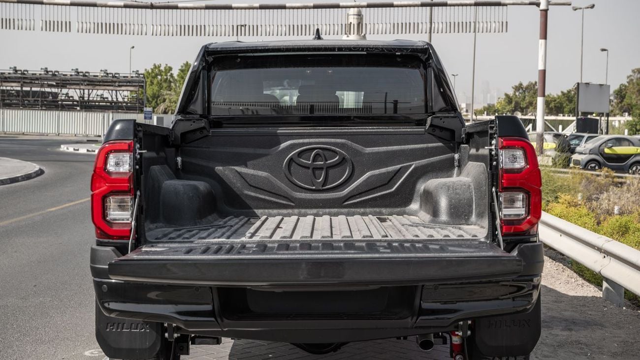 تويوتا هيلوكس GR Sport 2.8L