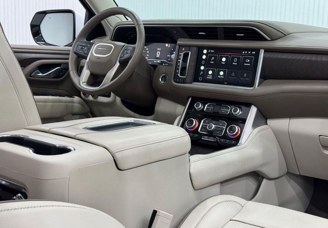 GMC Yukon Denali 6.2L (8 Seater) 2022 GMC Yukon Denali, 2027 GMC Warranty + Service Pack, Fully Loaded, Low Km