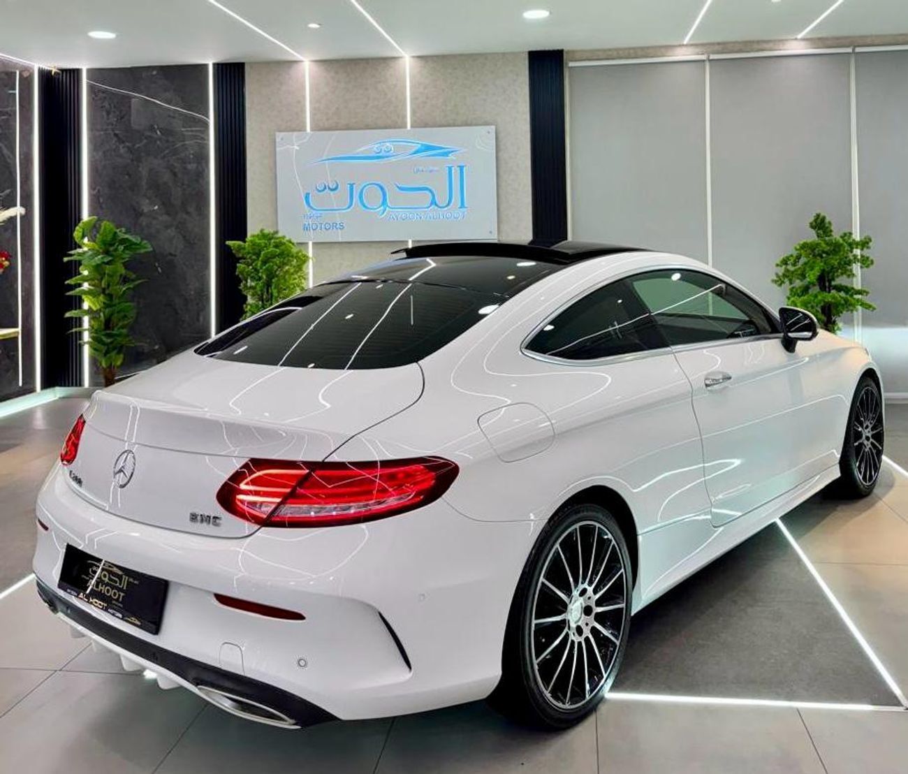 Mercedes-Benz C 200 LOVELY MERCEDES C200 COUPE || FULL OPTION || GCC || ACCIDENTS FREE