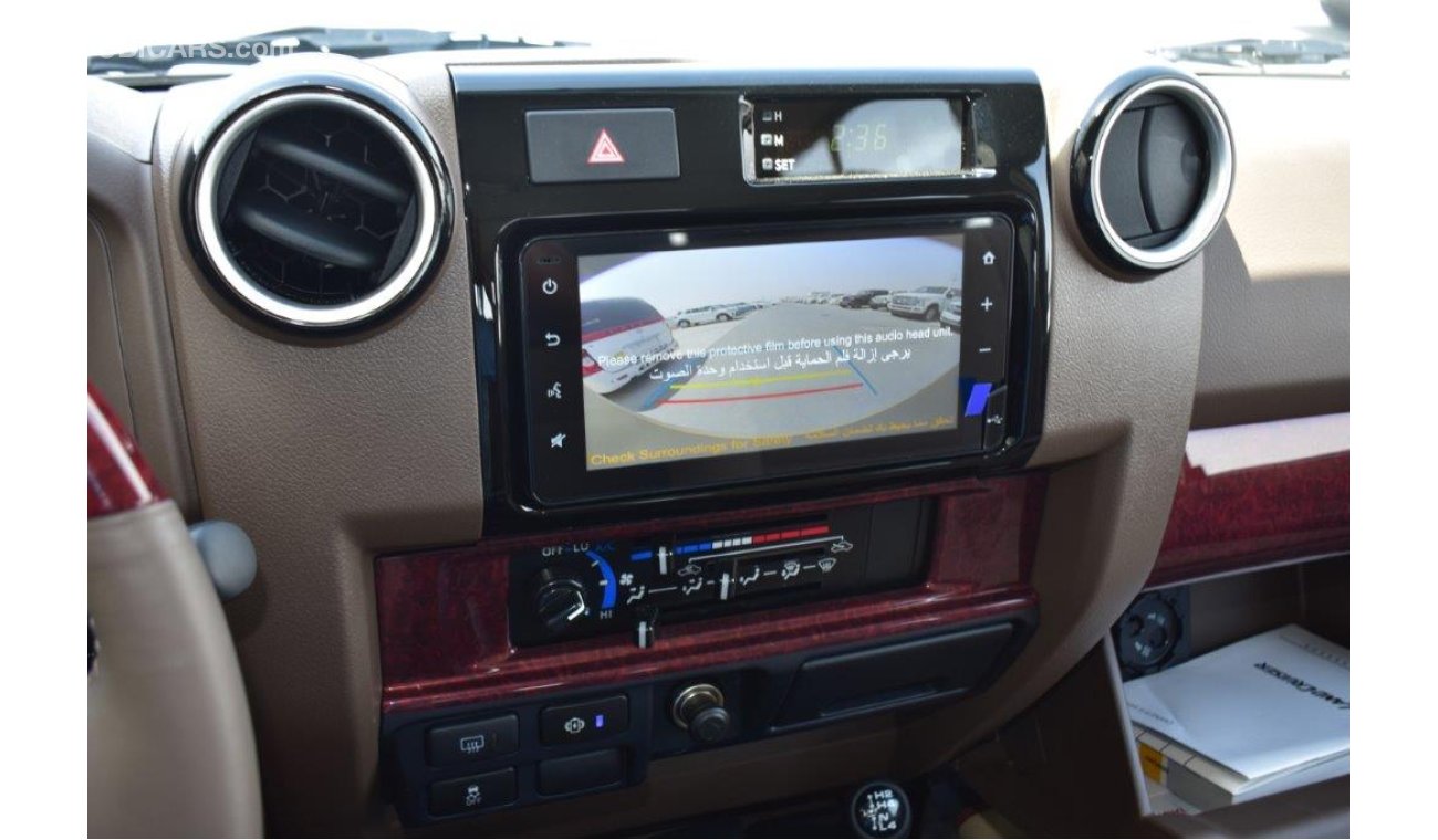 تويوتا لاند كروزر 70 71 DLX V6 4.0L Petrol MT