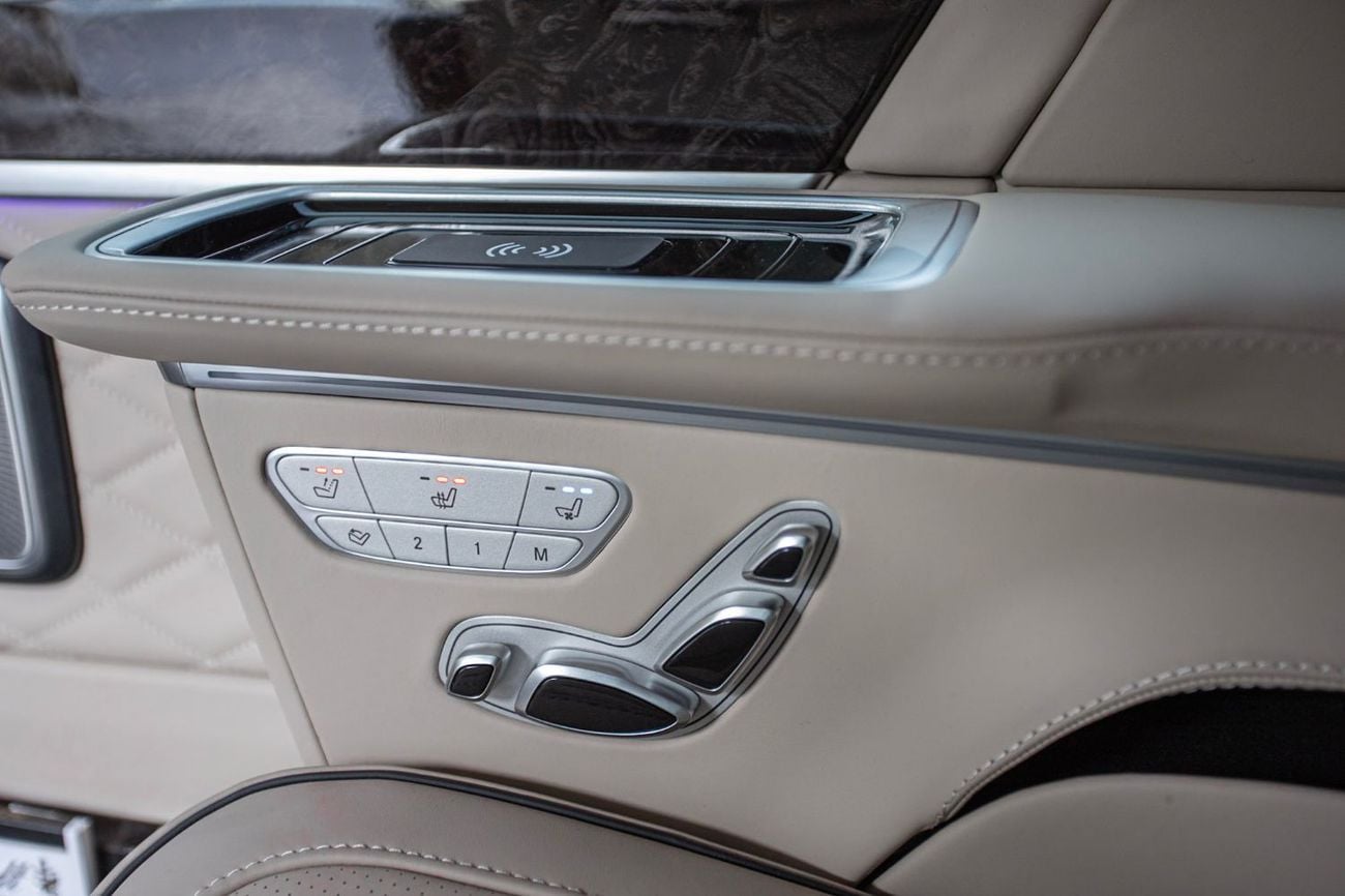 Mercedes Benz V300 AVANTGARDE Senzati® Jet Class® Oryx Edition® — Bespoke 6-Seat Silk Beige Leather | Mercedes-Benz Strategic Part
