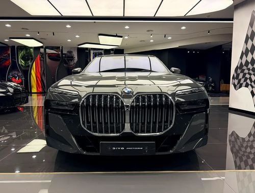 BMW 740i 740i M Sport GCC Specs - Like New!