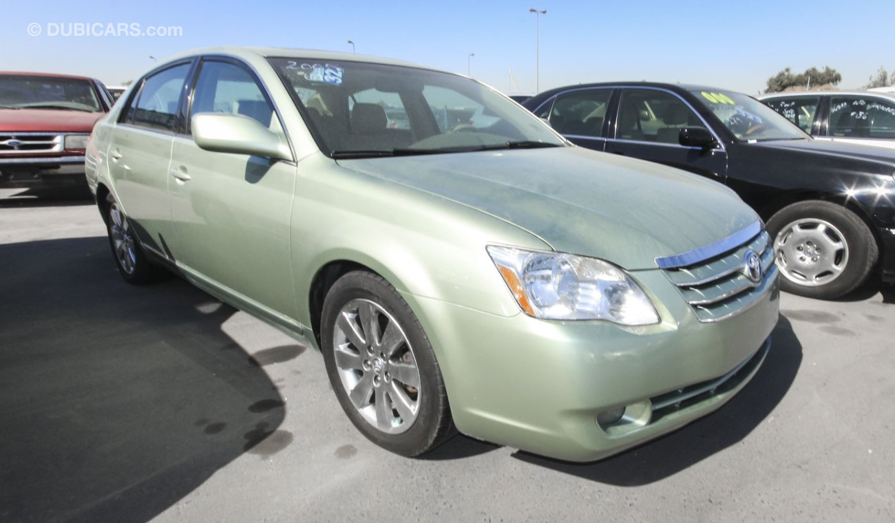 Used Toyota Avalon XLS 2005 for sale in Dubai 12815