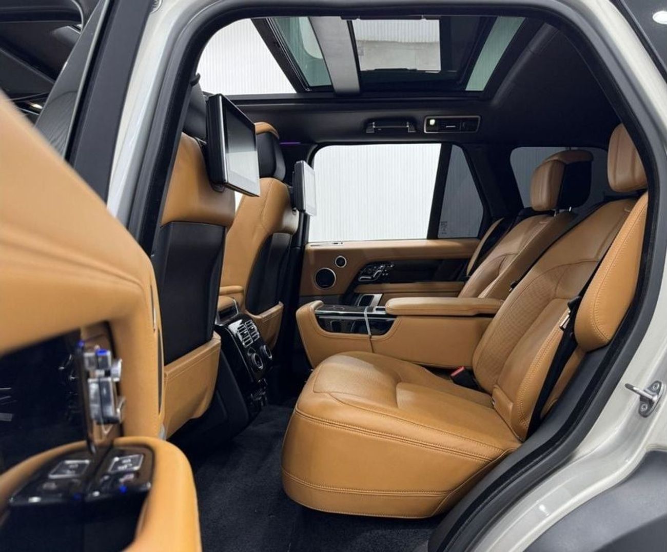 Land Rover Range Rover Vogue 5.0L 2018 Range Rover Vogue Autobiography, Agency Warranty + Service Package, Full Service His