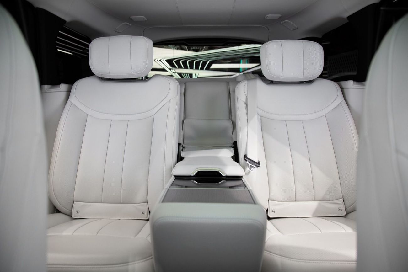 لاند روفر رينج روفر First Edition P530 4.4L