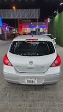 نيسان فيرسا