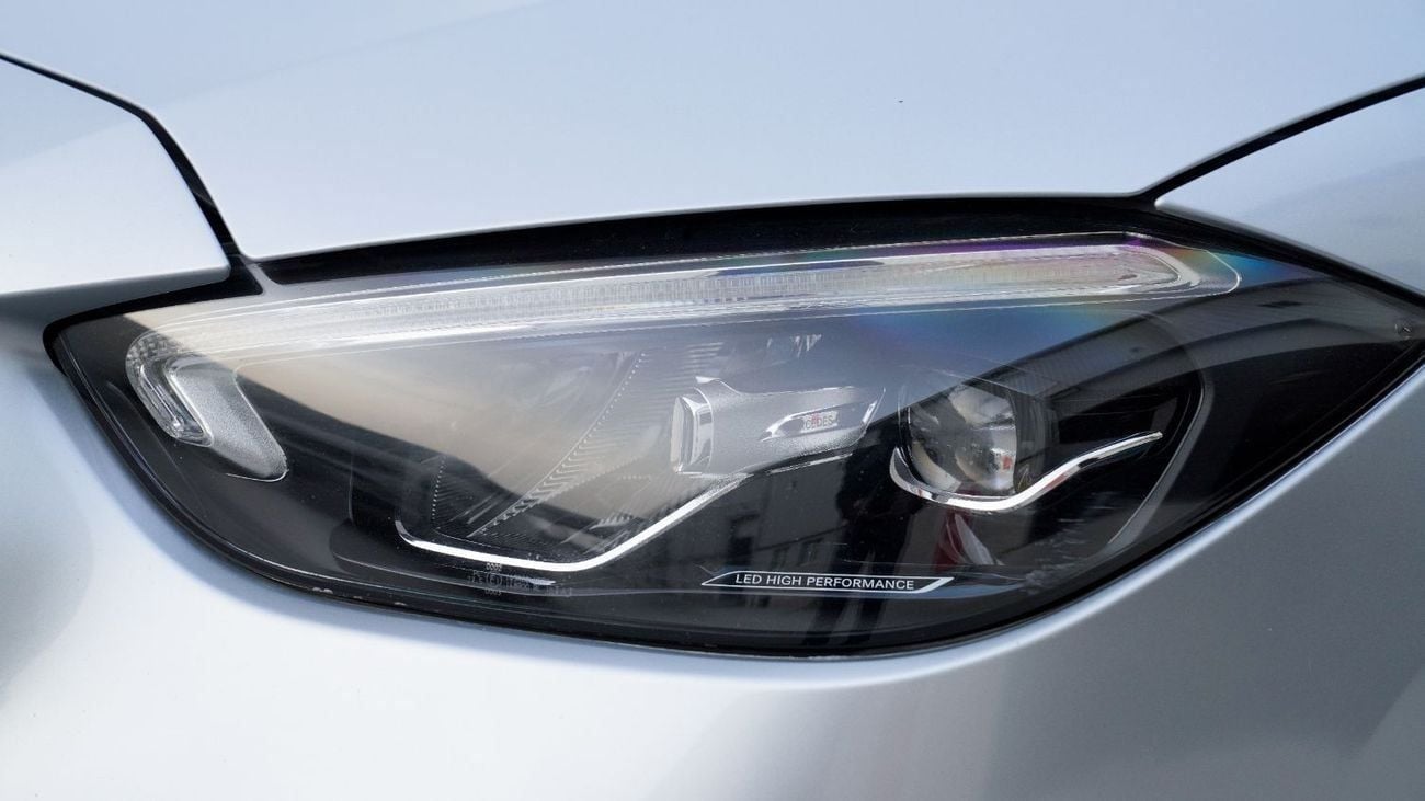 Mercedes-Benz C 200 Premium 2.0L