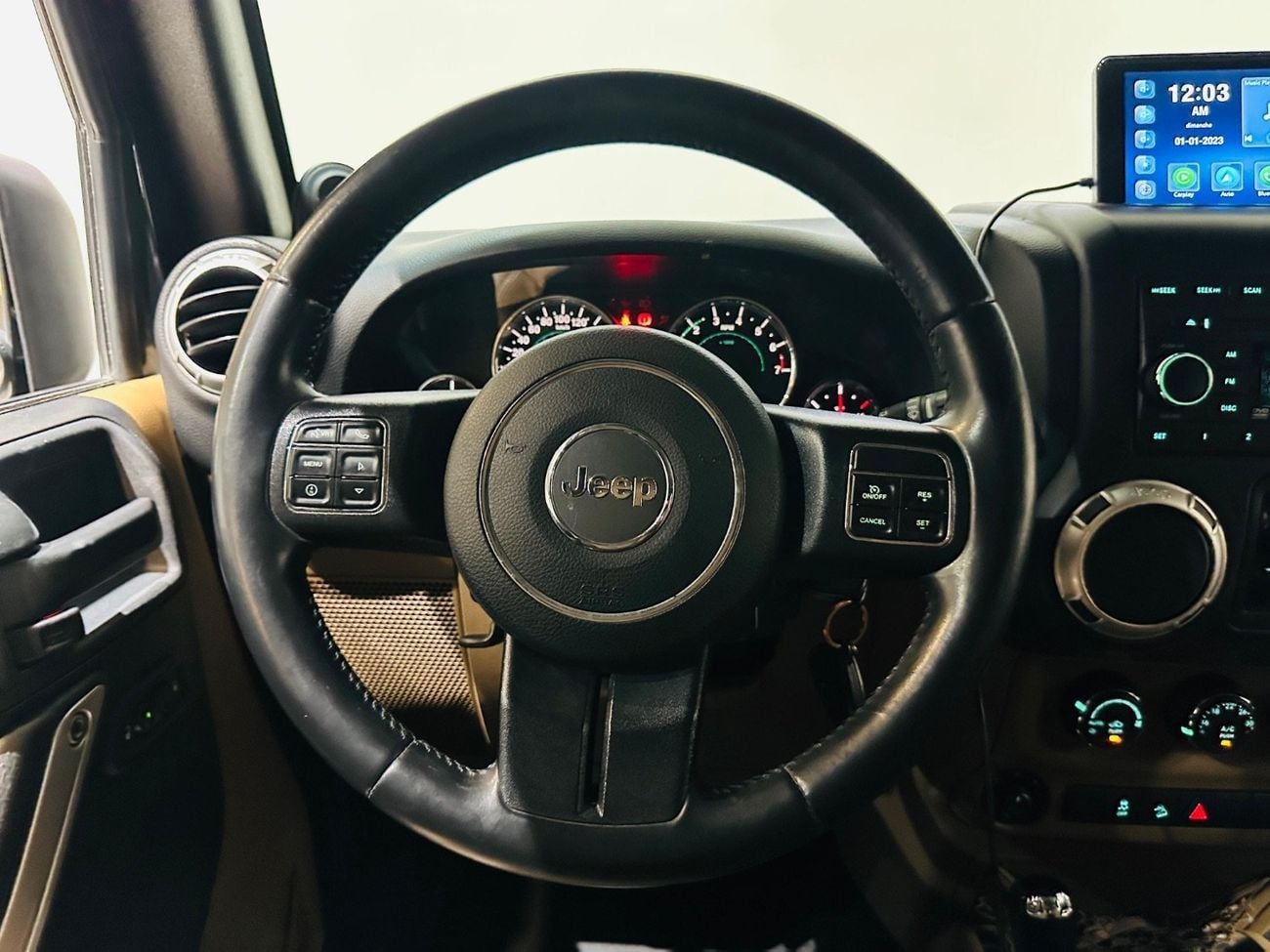 Jeep Wrangler Unlimited Sahara 3.6L A/T